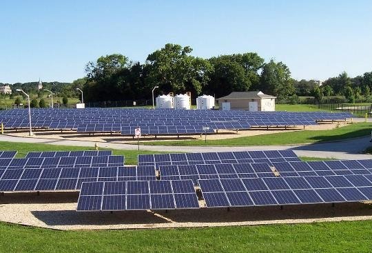 Rows of solar panels at Porter Street Water Filtration Plant.