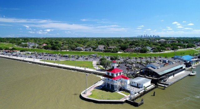 village blue lake pontchartrain lighthouse