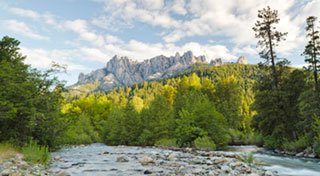 Castle Crags and the Sacramento River