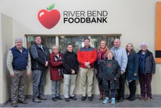 Image of a team of people from Food Rescue Partnership.