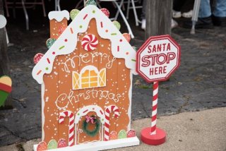 Candied gingerbread house